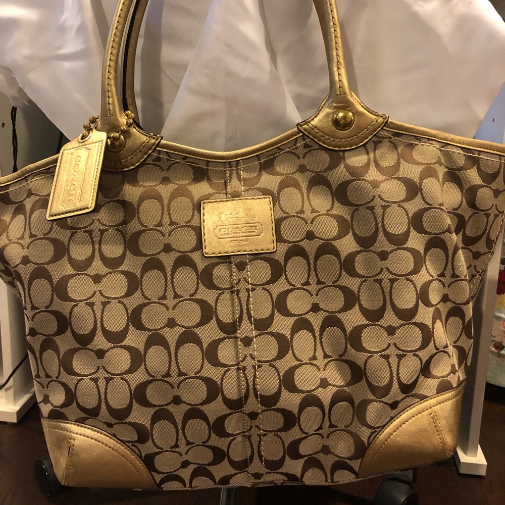 Like new authentic Coach bag